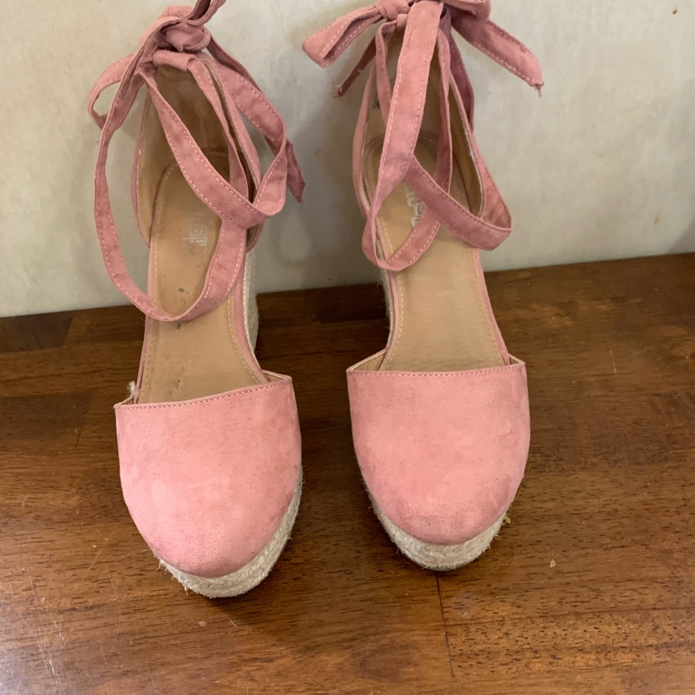 Pink wedges - Picture 2 of 3